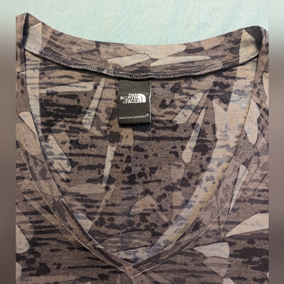 The North Face long sleeve tee - Picture 2 of 4